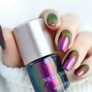 COPY - Iridescent Nail lacquer 2nd pic